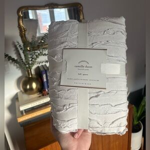 POTTERY BARN CAMILLE COTTON DUVET COVER (QUEEN/FULL)